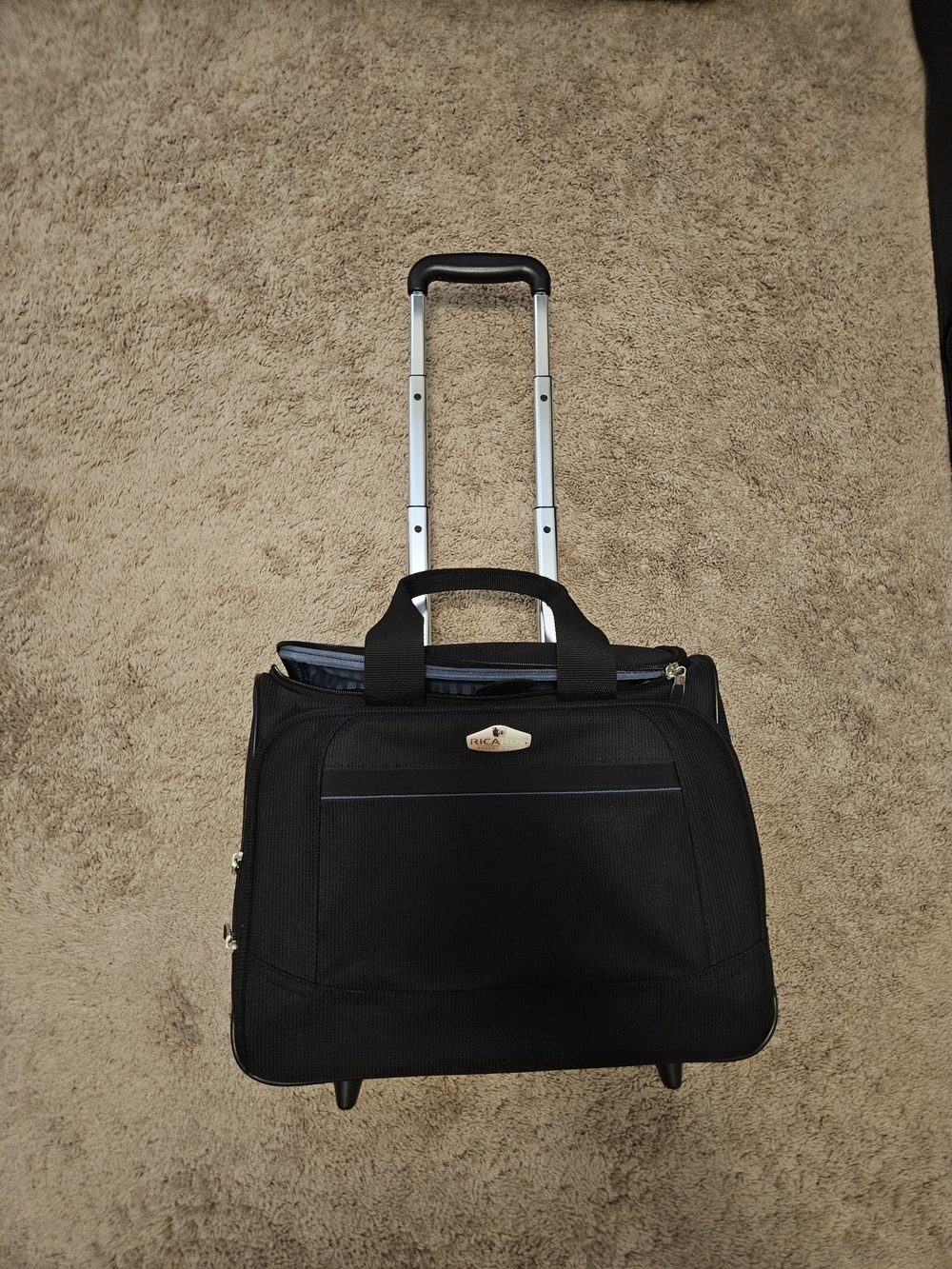 Black Rolling Briefcase with Telescoping Handle